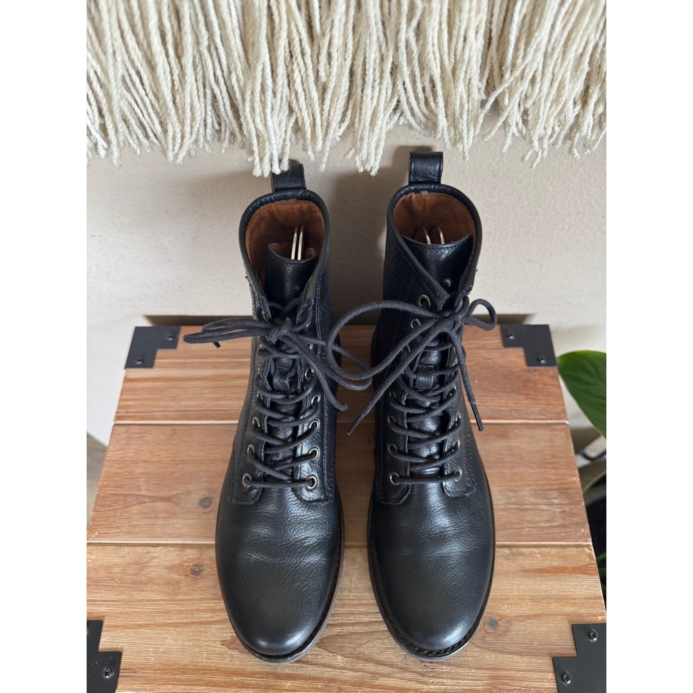 Frye Veronica Flex Combat Black Pebbled Leather Lace Front Ankle Boots Size 8 - Picture 4 of 12